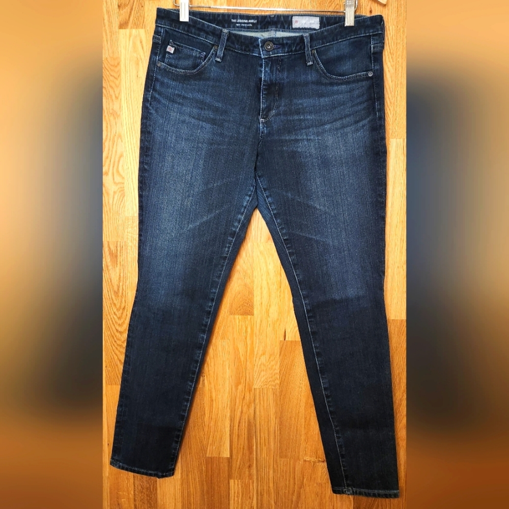 AG Dark Wash Blue Jeans - size 31R